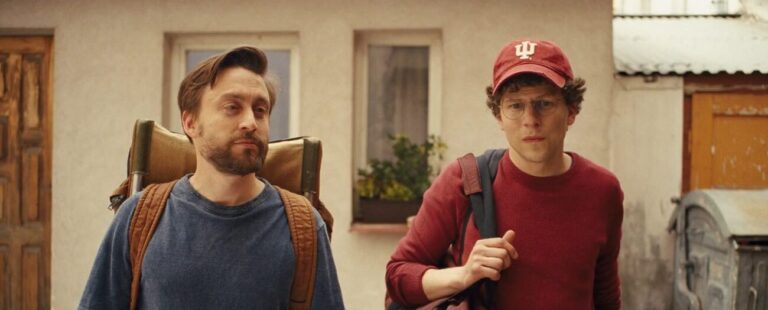 Menelusuri Luka, Menemukan Diri: Refleksi dalam “A Real Pain”