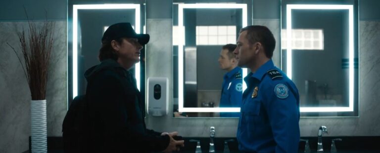 “Carry-On”: Akan Terasa Hambar Jika Bukan Karena Taron Egerton dan Jason Bateman