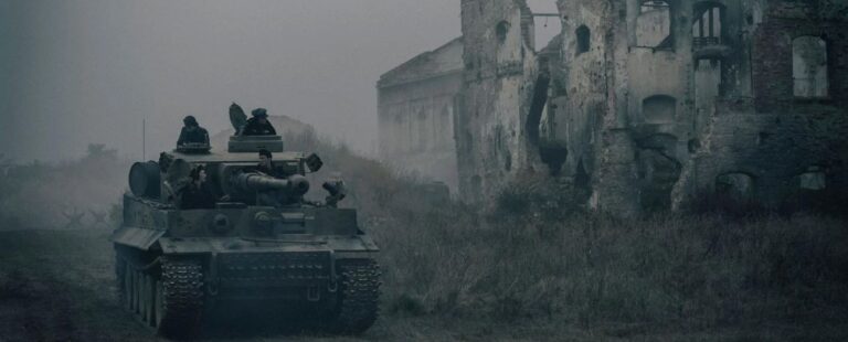 Der Tiger: Jawaban Paling Gelap untuk Film Tank Seperti Fury?